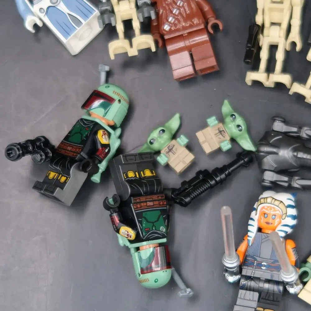 Lego Minifigure Lot Of 24 Minifigs Star Wars Clone Trooper Storm Trooper Yoda